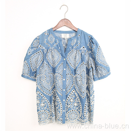 Ladies broidery shortsleeve blouse